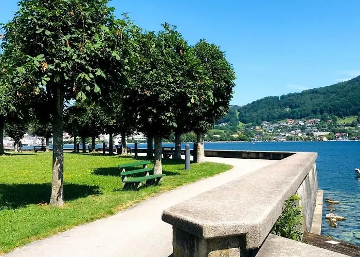 In Zentraler Lage - Nur Wenige Minuten Zum Und Stadt By Interhome * Gmunden