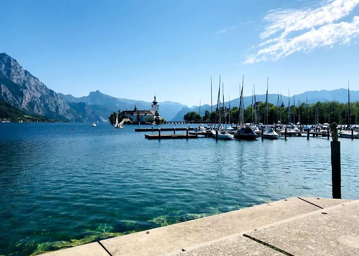 Apartman In Zentraler Lage - Nur Wenige Minuten Zum Und Stadt By Interhome *